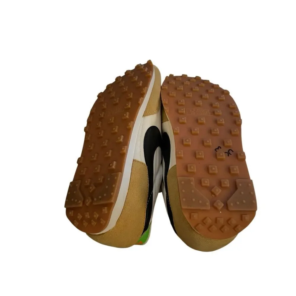 NIKE DAYBREAK SNEAKERS
